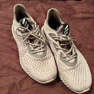 Adidas Alpha Bounce